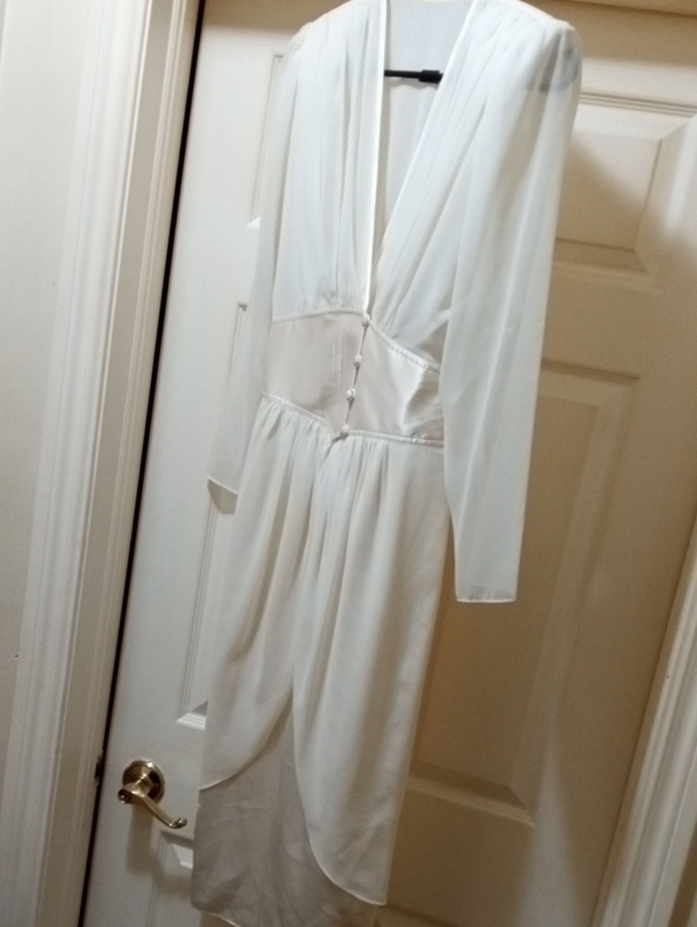 Long Sleeve Cream V-Neck Vintage Dress with Satin Details Vintage B38W30/32